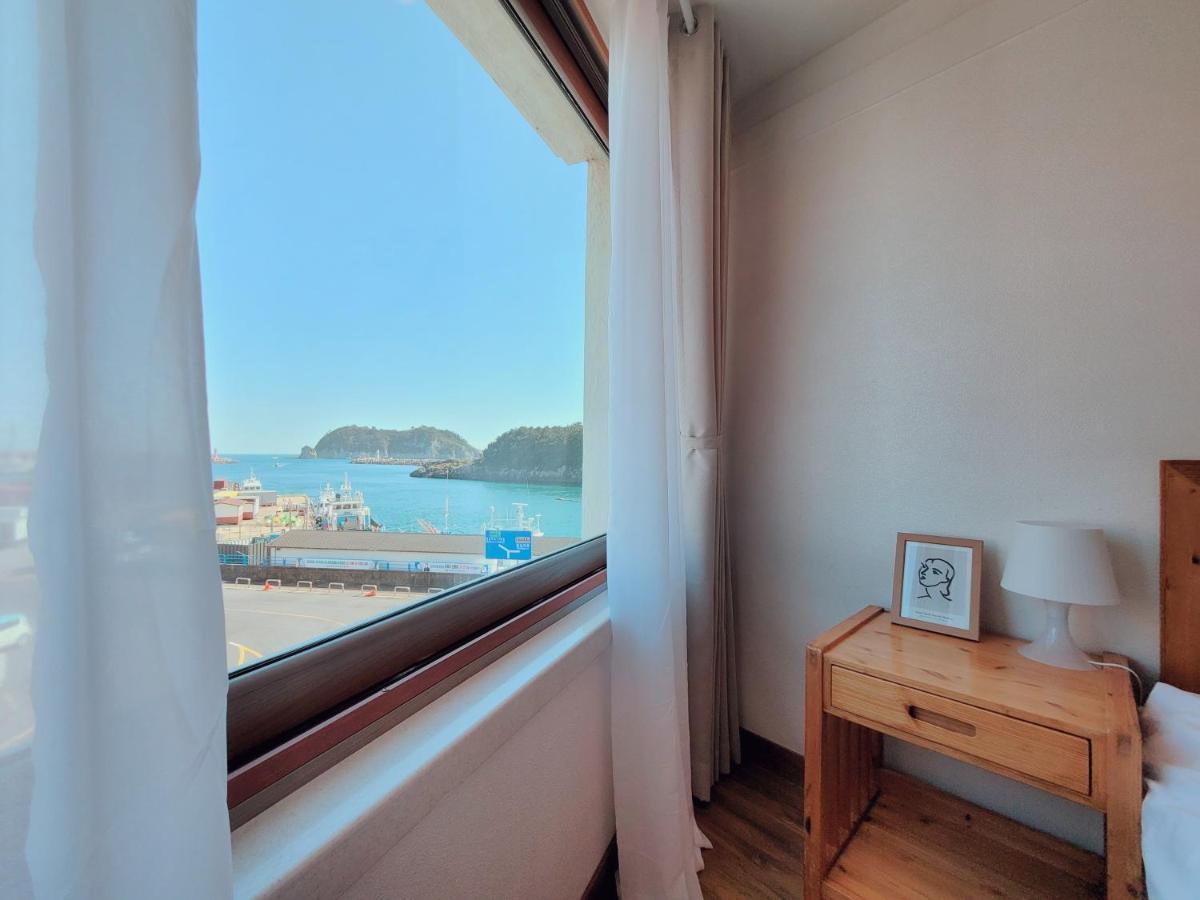 Вилла Seogwiporto Экстерьер фото